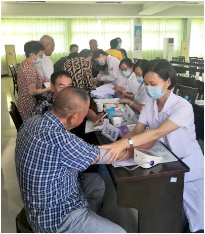 江陰市中醫院 慶祝中國農民豐收節，啟動“服務百姓健康行動”